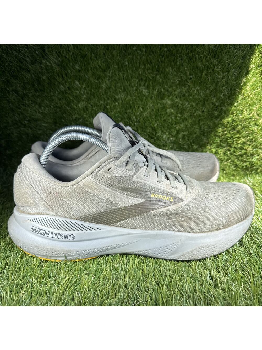 Brooks Adrenaline GTS 24 Men’s Size 12D Gray 1104371D084 Running Shoes Sneakers